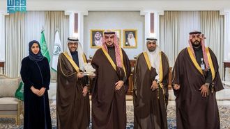 أمير الجوف رئيس الإحصاء يناقش النمو