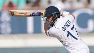 Duckett Shines in England's Test Revival