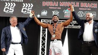 علي النقبي يفوز بلقب دبي لكمال الأجسام