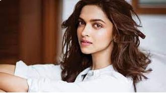 Deepika's 2023 Success, Kriti's Bright 2024