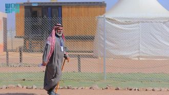 قصة حب الرجل مدى الحياة مع الجمال