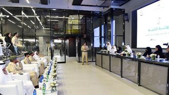 مبادرة الشباب يناقشون القضايا المجتمعية في دبي