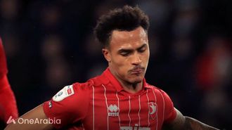 Bonds' Brace Leads Cheltenham to Win