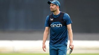 Wood Replaces Bashir for Third India Test