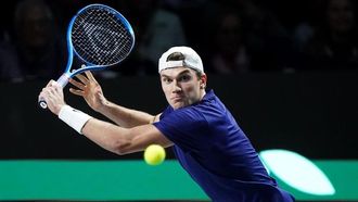 Draper Advances To Acapulco Quarters