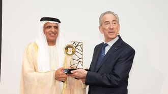 البروفيسور كلاين يفوز بجائزة علوم المواد المرموقة