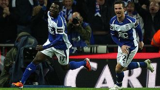 Martins' Late Goal Wins 2011 Carling Cup