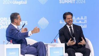 SRK Dreams of Bond Role, Adores Dubai