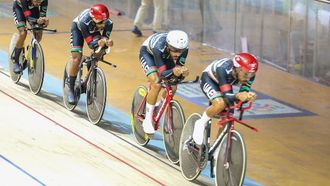 دراجو الإمارات يحققون رقماً قياسياً عربياً جديداً