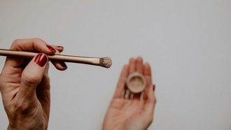 2024 Beauty: Minimal Skin, Maximal Eyes