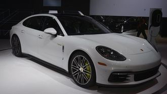 باناميرا ٢٠٢٤ تضيف موديلات هجينة جديدة