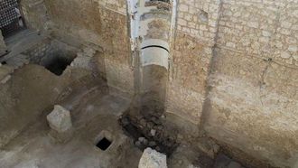 7th-Century Ebony Pillars Found In Jeddah