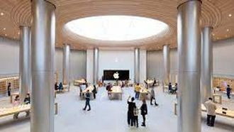 Apple Jing'an Opens In Shanghai