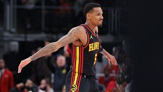 Murray's 44 Points Lead Hawks Past Celtics