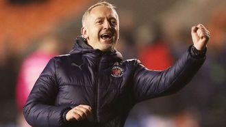 Blackpool Nears Play-Offs With Northampton Win