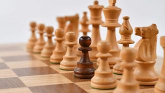 شريحة الدماغ تمكن رجلاً مشلولاً من لعب الشطرنج