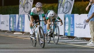 ماديسون بلاك يفوز بسباق الدراجات