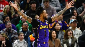 Russell's Career-High Leads Lakers Past Bucks