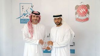 الشارقة تكرم التميز في الأداء