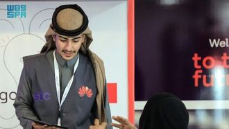 الحافلة الذكية تعزز المهارات الرقمية