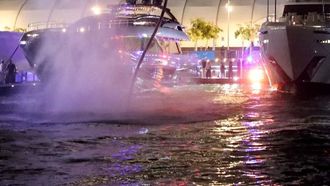 عرض جت سكي: التزلج الحر واللوح الطائر