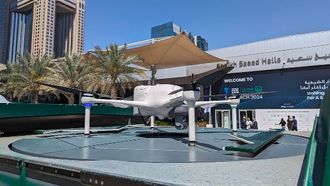 صندوق الطائرات بدون طيار التابع لشرطة دبي في القمة