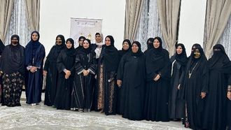 مناقشة مفاتيح السعادة العائلية