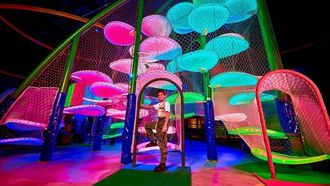 متعة عيد الفصح المجانية في Glitch Center