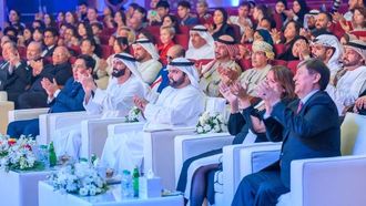 ولي العهد يكرم الفائزين في مسابقة البيانو