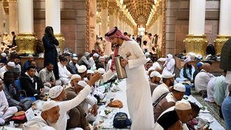 Unity At Iftar Banquets In Ramadan