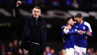 إبسويتش يفوز في فيلم الإثارة في اللحظة الأخيرة