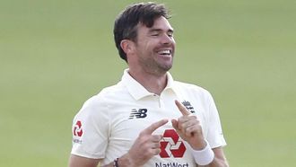 Anderson Downplays His 700th Wicket