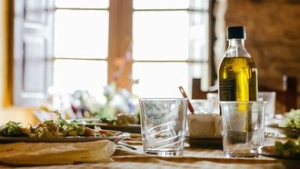 زيت الزيتون: يدعو إلى الاستخدام المعتدل