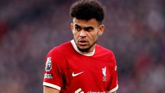 لويس دياز يبقى في ليفربول ولا ينتقل لبرشلونة