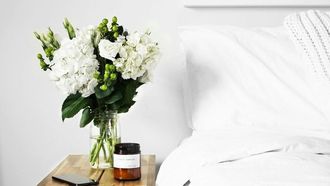 خبراء يكشفون أضرار ترتيب السرير عند الاس