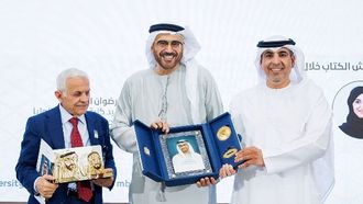 توقيع كتاب تكريماً لإرث الشيخ محمد