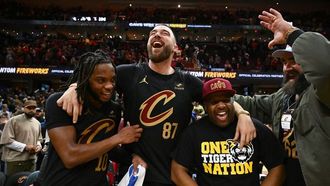Cavaliers End Celtics' Winning Run