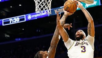 Lakers Beat Timberwolves In Key NBA Clash