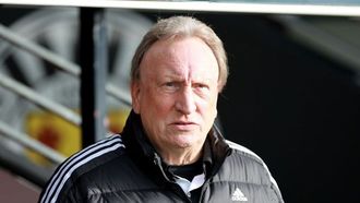 Warnock Steps Down As Aberdeen Manager