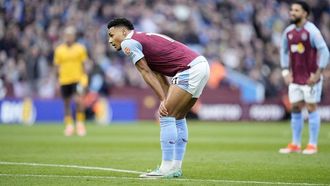 قلق من إصابة واتكينز لفيلا