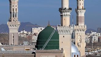 Prophet's Mosque Minarets: Architectural Marvels