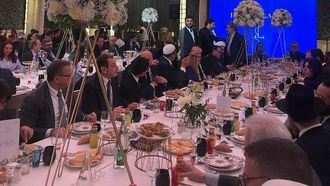 إفطار باريس يوحد الثقافات