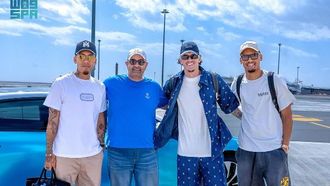 Stars Pick Red Sea For Break