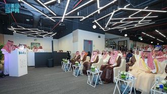 القطاع الخاص يعزز استراتيجية العمل