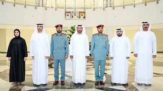 تكريم لجنة المساعدات المالية بالشارقة