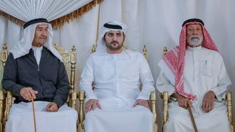 مكتوم يقدم التعازي في دبي