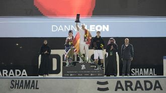 إسبانيا تفوز بجولة في حديقة التزلج