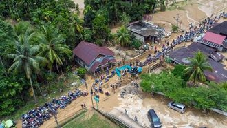 Crisis In Sumatra: 10 Dead, Thousands Flee