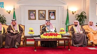 أمير تبوك يقيم اليوم الخيري