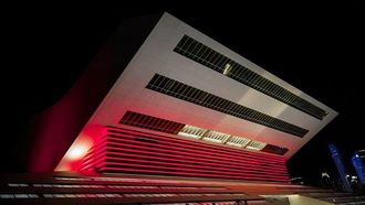 UAE Marks TB Awareness With Red Lights